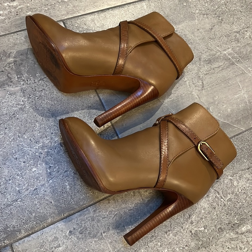 Tory Burch Dorese High Heel Vicuna Color Booties